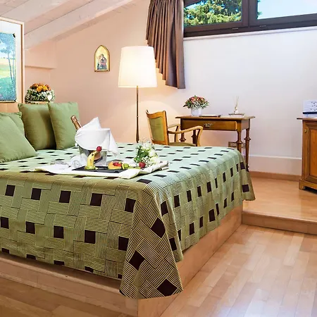 Terranobile Metaresort 4* בארי