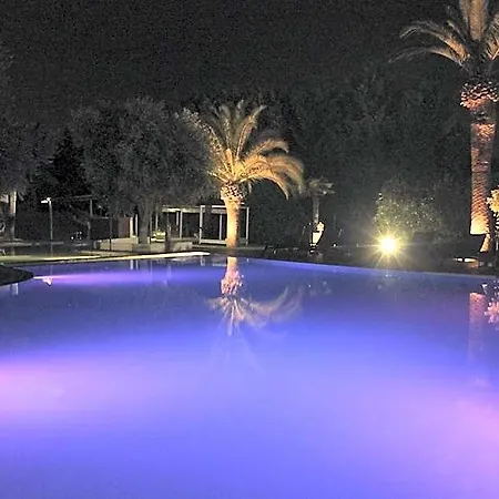 Terranobile Metaresort מלון בארי
